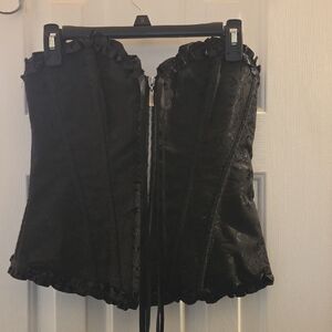 Adore Me Elegant Black Lace Corset